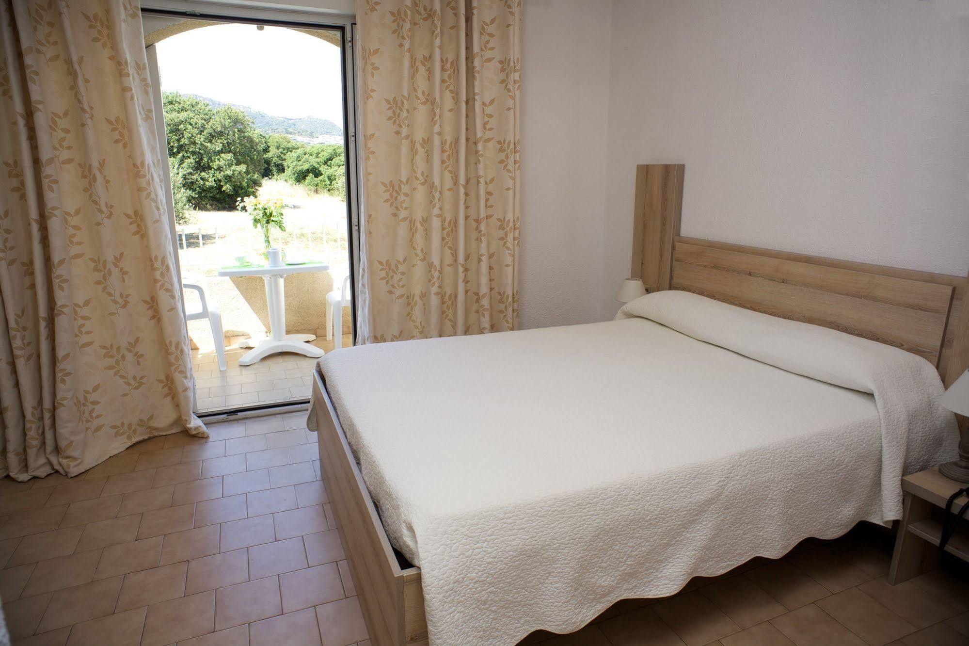 Motel Le Vieux Moulin L'Ile-Rousse (Corsica) Exterior foto