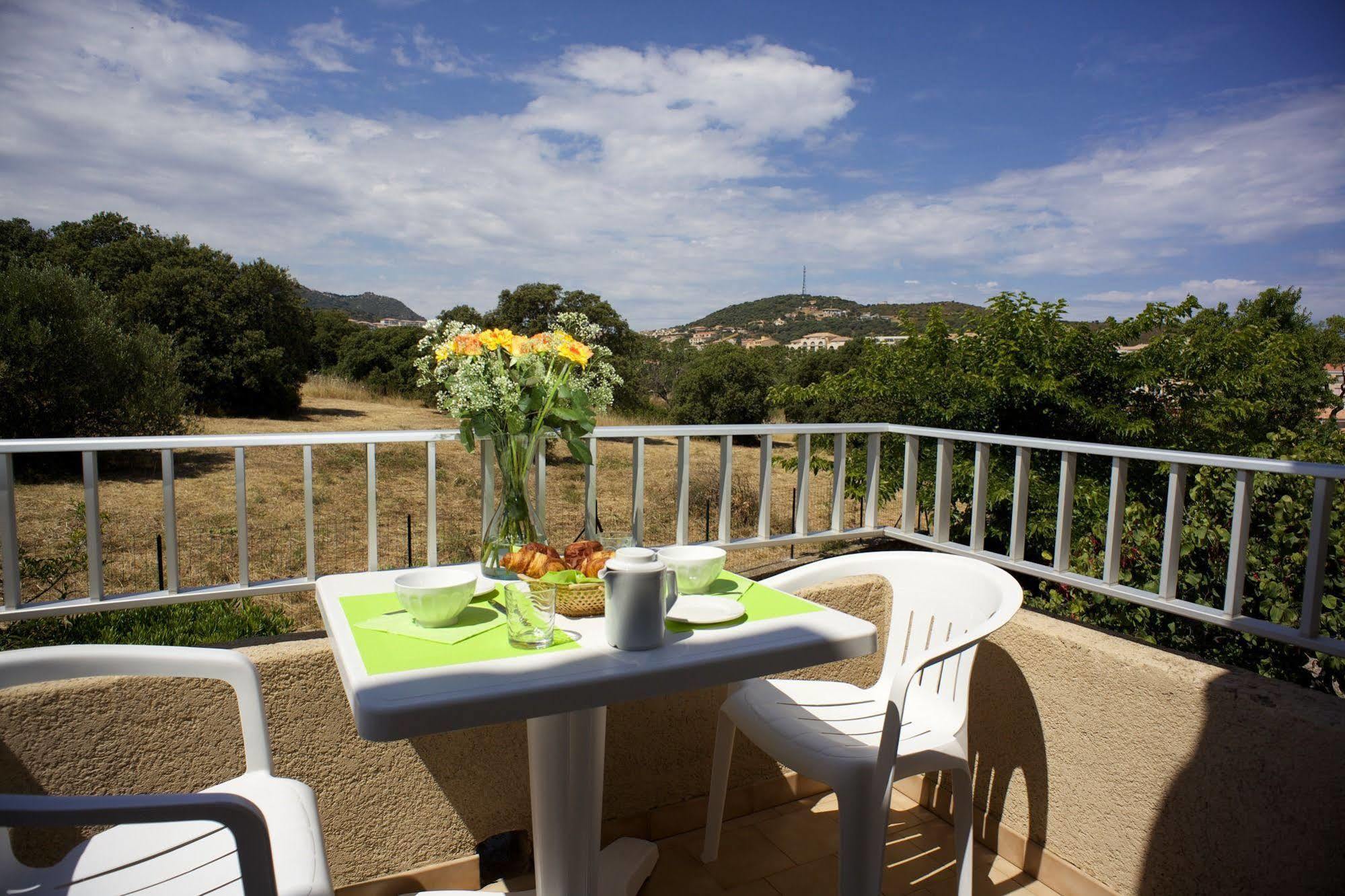 Motel Le Vieux Moulin L'Ile-Rousse (Corsica) Exterior foto